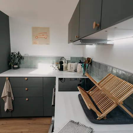 Grange Petite Brise Bord De 아파트